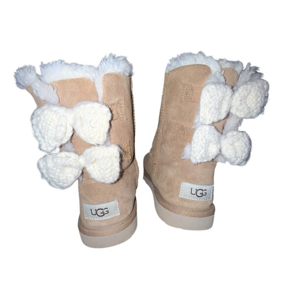 UGG Bailey Bow Knit Bows Sheepskin/Shearling Chestnut Youth Girls Boots  Size 2 - Picture 3 of 8